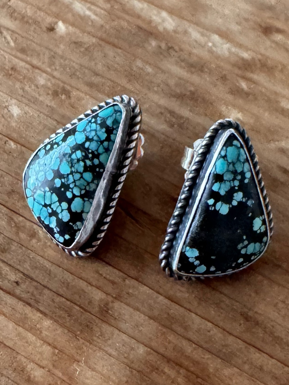 Navajo spiderweb turquoise earrings, 7/8 inches, like new